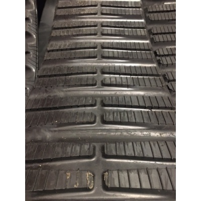 Chenille caoutchouc 250x87.63x37 pour TORO DINGO