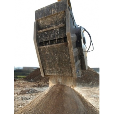 godet-concasseur-minipelle-pelle-mb-crusher-_mb-travail-6_32689010