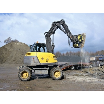 godet-concasseur-minipelle-pelle-mb-crusher-_mb-travail-7_1892183843