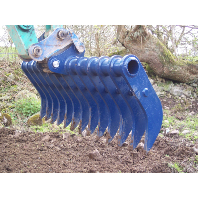 godet-rateau-mini-pelle-tractopelle