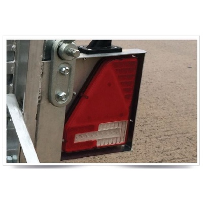 remorque_porte_engin_indespension_alumax_led